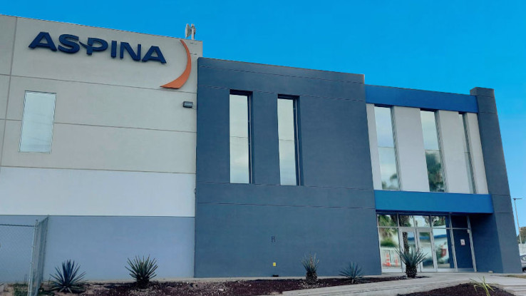ASPINAのメキシコ生産拠点の外観画像。この工場では主に北米向けに製品を生産・出荷している。