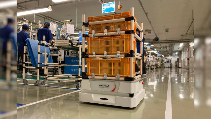製造現場向け自走搬送ロボットAspinaAMR　パートナー様向けプランの例　棚付きAMR